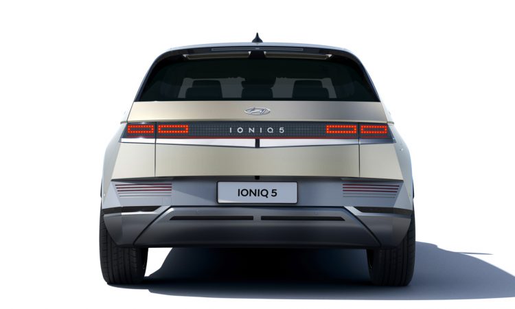 Hyundai Ioniq 5 2022 AUTOmativ.de 4 750x450 - Neuer Hyundai Ioniq 5 (2022): Wunderschön-Werk der Technik