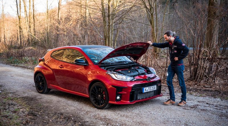 Toyota GR Yaris 2021 261 PS Allrad Karmina Rot Test und Fahrbericht WRC AUTOmativ.de Benjamin Brodbeck 35 800x445 - Toyota GR Yaris (2021) im Test und Deep-Dive: WRC-Rallyeauto für alle!