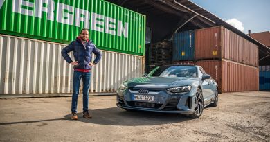 Audi e tron GT 2022 350 kW Review Test Fahrbericht AUTOmativ.de Benjamin Brodbeck 31 390x205 - Audi e-tron GT (2022) im Test: Warum e-tron GT wenn man auch Taycan haben kann?