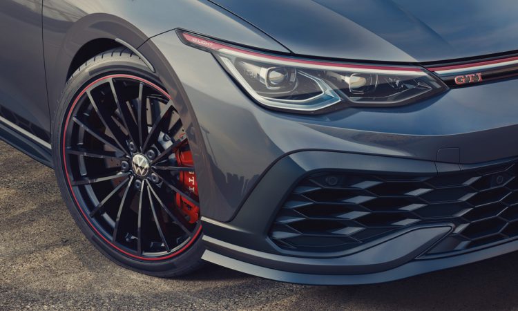 VW Golf GTI "Clubsport 45" zum Jubiläum des Golf GTI für 47.490 Euro VW Golf GTI Clubsport 45 AUTOmativ.de 1 750x450 - VW Golf GTI "Clubsport 45" zum Jubiläum des Golf GTI für 47.490 Euro