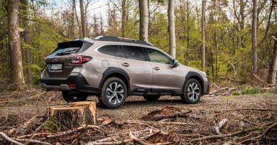 Subaru Outback 2.5i Platinum Wie komfortabel faehrt er wirklich Test und Fahrbericht Review AUTOmativ.de Benjamin Brodbeck 19 390x205 - Subaru Outback 2.5i Platinum (2021) im Fahrbericht: Cooler Offroad-Kombi!