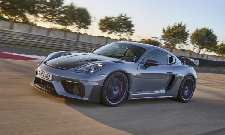 Porsche 718 Cayman GT4 RS Premiere mit 500 PS Motor aus dem 911 992 GT3 AUTOmativ.de 6 750x450 - Neuer Porsche 718 Cayman GT4 RS mit mega Flügel und neuem Nordschleifen-Rekord!