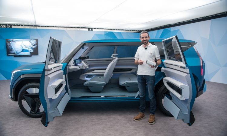 Kia EV9 SUV Concept Dreier Sitzbank vorne Serienversion kommt 2023 Review Kurzvorstellung AUTOmativ.de Benjamin Brodbeck 38 750x450 - Kia EV9 Concept: Ab 2023 schon Serie - mit Dreier-Sitzbank vorne!