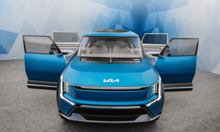 Kia EV9 SUV Concept Dreier Sitzbank vorne Serienversion kommt 2023 Review Kurzvorstellung AUTOmativ.de Benjamin Brodbeck 42 750x450 - Kia EV9 Concept: Ab 2023 schon Serie - mit Dreier-Sitzbank vorne!