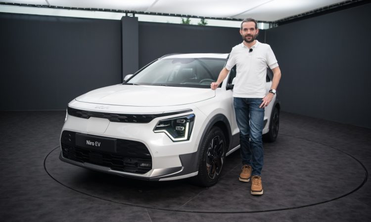 Kia Niro EV 2022 Sitzprobe Elektroauto SUV Review Test AUTOmativ.de 34 750x450 - Kia Niro EV (2022): Erste Sitzprobe, Ausstattung und Preise