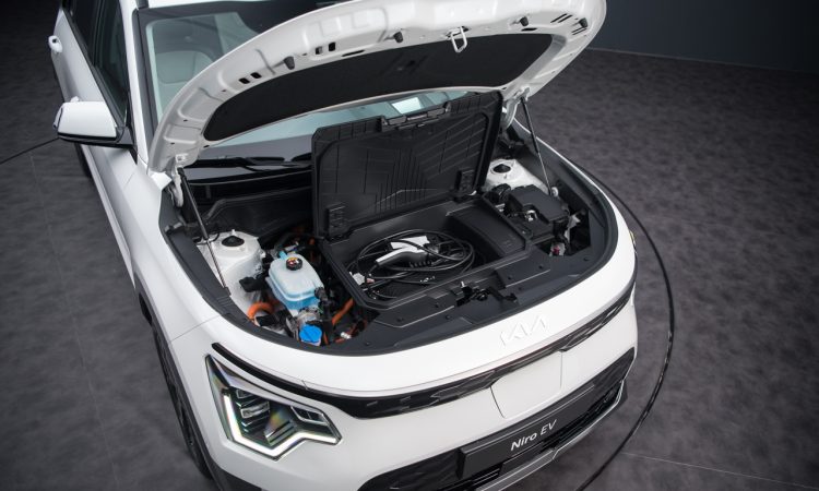 Kia Niro EV 2022 Sitzprobe Elektroauto SUV Review Test AUTOmativ.de 36 750x450 - Kia Niro EV (2022): Erste Sitzprobe, Ausstattung und Preise