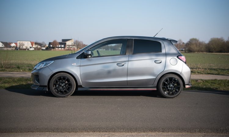 Mitsubishi Space Star Spirit 1.2 Liter Guenstigster Kleinwagen Was kann er Test Fahrbericht AUTOmativ.de Benjamin Brodbeck 4 750x450 - Mitsubishi Space Star: So flexibel ist Deutschlands günstigster Kleinwagen!