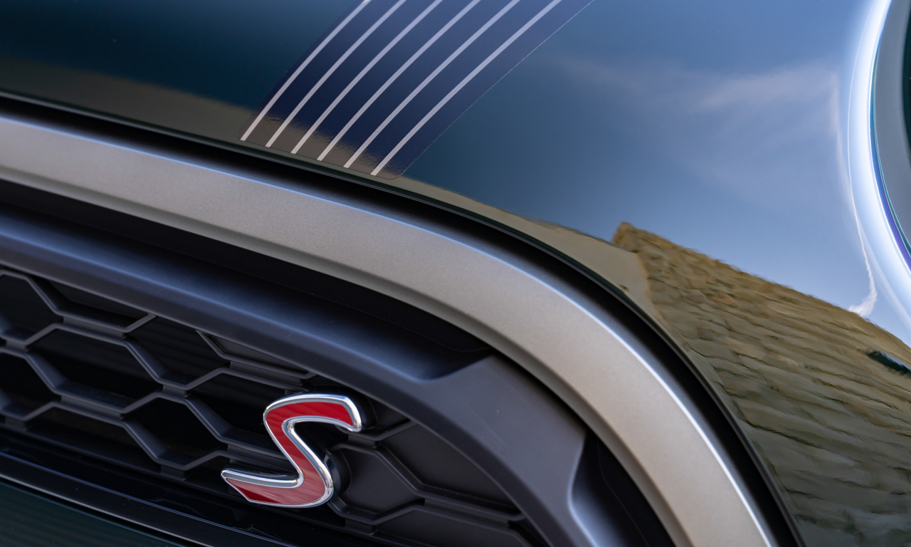 Sondermodell fuer das Fruehjahr Mini Cooper S Cabrio Resolute Edition 12 - Sondermodell für's Frühjahr: Mini Cooper S Cabrio Resolute Edition￼