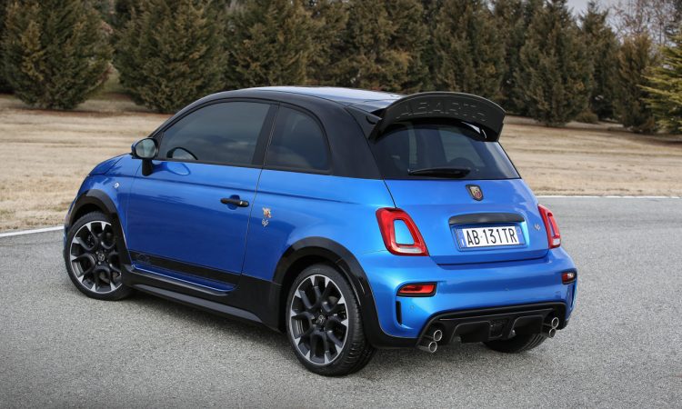 Sonderserie Abarth 695 Tributo 131 Rally auf 695 Einheiten limitiert AUTOmativ.de 4 750x450 - Sonderserie Abarth 695 Tributo 131 Rally: Der macht Lust auf mehr!