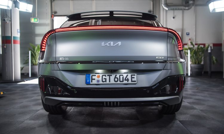 Kia EV6 GT 2022 Mitfahrt Beschleunigung Sitze Ausstattung Preis Review Test AUTOmativ.de Benjamin Brodbeck 35 750x450 - Kia EV6 GT: Elektro-Performer für eine spaß(nach)haltige Zukunft