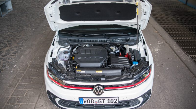 Neuer VW Polo GTI 2022 mit 207 PS Fahrbericht Test Technik Autobahn Landstrasse Fahrwerk Preis Leistung Volkswagen AUTOmativ.de Benjamin Brodbeck 80 800x445 - EU-Verbrenner-Aus ab 2035: Also lieber jetzt schon auf das Elektroauto umsteigen?