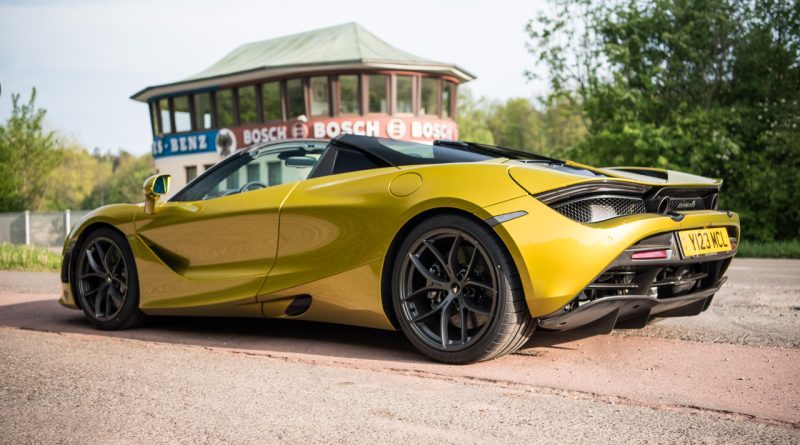 McLaren 720S Spider MY2021 Test und Fahrbericht McLaren in Solis Yellow Supersportwagen Stuttgart AUTOmativ.de Benjamin Brodbeck 2 800x445 - McLaren 720S Spider Fahrbericht: Das ist Kunst - das muss bleiben