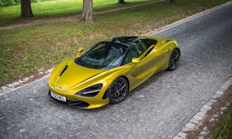 McLaren 720S Spider MY2021 Test und Fahrbericht McLaren in Solis Yellow Supersportwagen Stuttgart AUTOmativ.de Benjamin Brodbeck 90 750x450 - McLaren 720S Spider Fahrbericht: Das ist Kunst - das muss bleiben