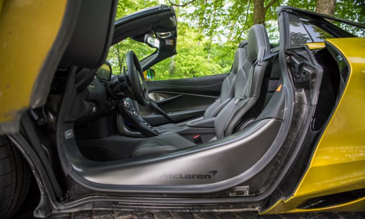 McLaren 720S Spider MY2021 Test und Fahrbericht McLaren in Solis Yellow Supersportwagen Stuttgart AUTOmativ.de Benjamin Brodbeck 95 750x450 - McLaren 720S Spider Fahrbericht: Das ist Kunst - das muss bleiben