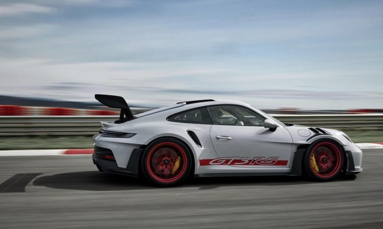 Neuer Porsche 911 GT3 RS Gen. 992 Premiere Vorstellung Details Leistung Preis AUTOmativ.de Andreas Preuninger 12 750x450 - Porsche 911 GT3 RS (992): Mächtigster Saug-Renner kommt Ende des Jahres