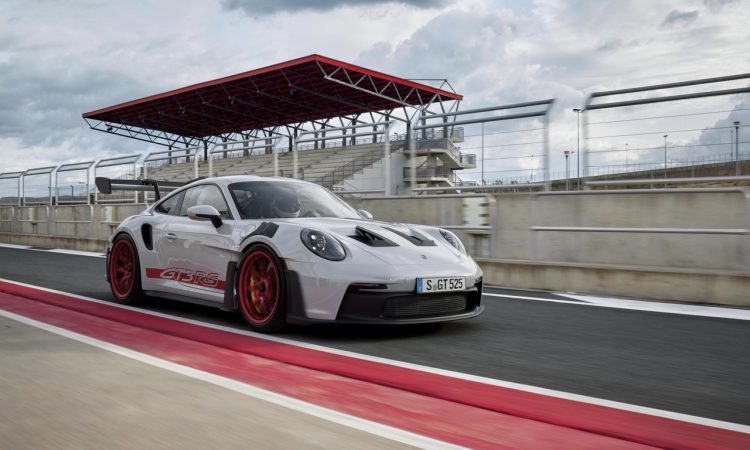 Neuer Porsche 911 GT3 RS Gen. 992 Premiere Vorstellung Details Leistung Preis AUTOmativ.de Andreas Preuninger 14 750x450 - Porsche 911 GT3 RS (992): Mächtigster Saug-Renner kommt Ende des Jahres