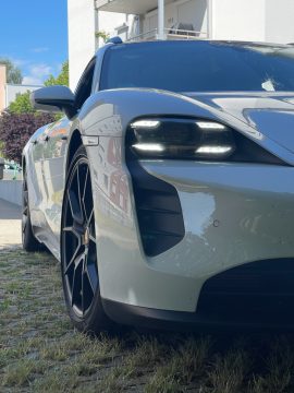 Porsche Taycan GTS Sport Turismo mit 380 kW AUTOmativ.de Test 1 270x360 - Sind wir wirklich bereit für die elektrische Auto-Zukunft?