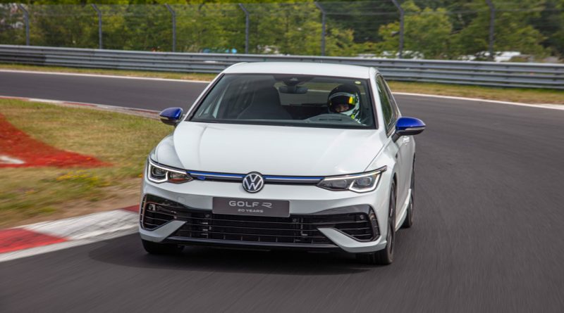 VW Golf R 20 Years ist der schnellste Volkswagen R auf der Nuerburgring Nordschleife AUTOmativ.de Volkswagen Benny Leuchter 2 800x445 - VW Golf R „20 Years“ schneller als Clubsport S auf der Nürburgring-Nordschleife