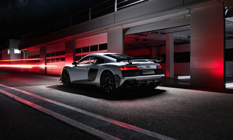 Neuer Audi R8 V10 GT RWD Sondermodell mit 333 Exemplaren startet ab 225.000 Euro AUTOmativ.de 37 750x450 - Neuer Audi R8 V10 GT RWD: Sondermodell mit 333 Exemplaren startet ab 225.000 Euro