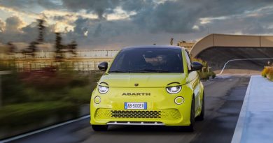 Abarth 500e Gewicht Leistung Performance 42 kWh Batterie Elektro 500 und Abarth wird jetzt elektrisch Abarth 500e Ein elektrischer Versuch Reichweite Preis Optik Design 5 390x205 - Abarth 500e: Ein elektrischer Versuch