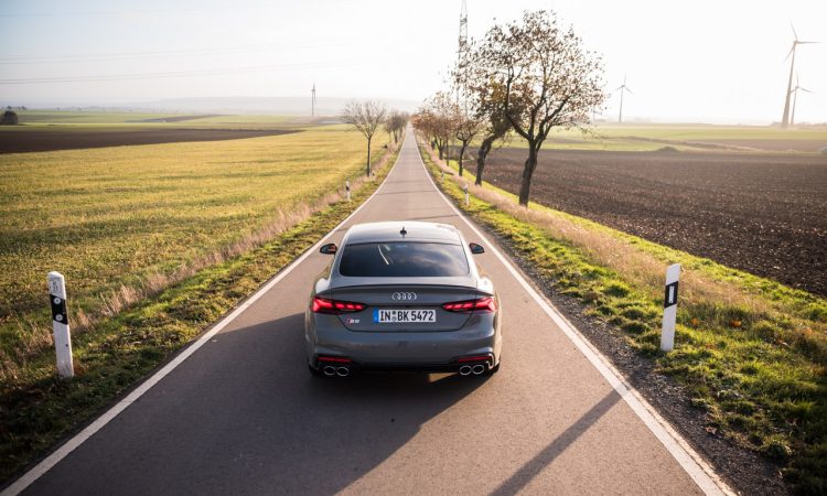 Audi S5 Sportback TDI 2022 V6 Diesel mit 3.0 Liter Motor und 341 PS in Quantumgrau Test und Fahrbericht Review AUTOmativ.de Benjamin Brodbeck 38 750x450 - Audi S5 Sportback TDI: Perfekt - um Strom zu sparen!