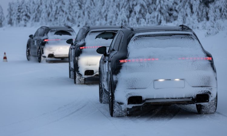 Porsche Cayenne 2023 Test Erlkoenig Dauertest Cayenne S mit V8 Motor AUTOmativ.de 3 750x450 - Sogar die S-Version mit V8! Porsche Cayenne Facelift ab Sommer 2023 beim Händler