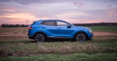 Kia Sportage PHEV 2022 im Test und Fahrbericht Fahrdynamik Langstrecke Verbrauch AUTOmativ.de 18 390x205 - Kia Sportage PHEV im Fahrbericht: Attraktives Gesamtpaket