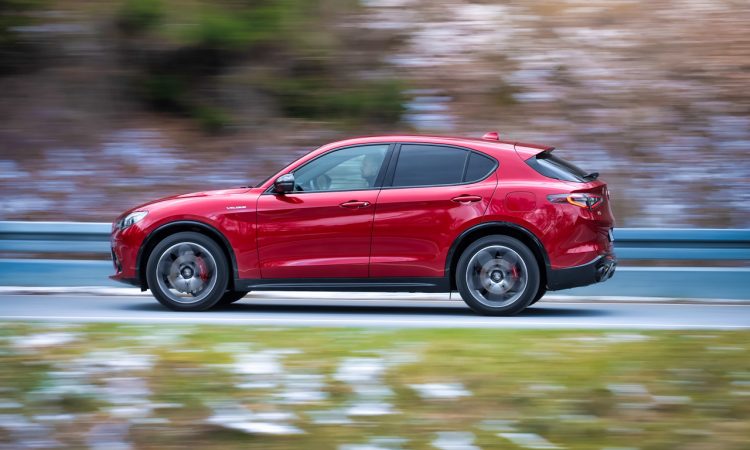 Facelift fuer Alfa Romeo Stelvio 2023 Alfa Romeo und NFT Dokumentation Wartungshistorie AUTOmativ.de 8 750x450 - Facelift für Alfa Romeo Stelvio (2023): So sexy können NFTs sein