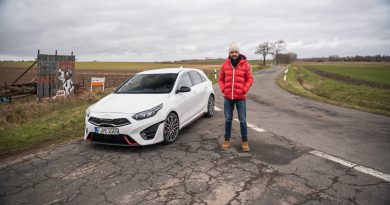 Kia Ceed GT 2023 im Test und Fahrbericht Fahrdynamik Preis Ausstattung vergleich zu Hyundai i30 N AUTOmativ.de Benjamin Brodbeck 4 390x205 - Spritsparend Autofahren: Tipps für Diesel und Benziner