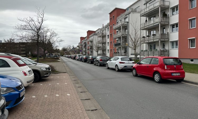 LIDL Parkraumueberwachung 2023 Lidl Filiale Braunschweig Parken bei LIDL LIDL Parlplatz AUTOmativ.de 2 2 750x450 - Gegen Wochenendparker: LIDL Parkraum-Überwachung jetzt auch in Braunschweig