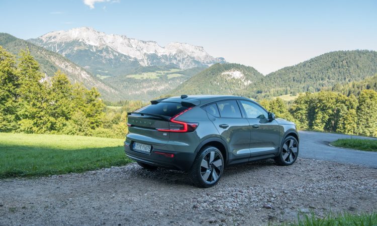 Volvo C40 Twin Engine Pure Electric Ultimate 2024 mit neuem Heckmotor im Test und Fahrbericht von AUTOmativ.de Benjamin Brodbeck 55 750x450 - Heckbetont: Volvo C40 Recharge Twin Engine (2024) mit erhöhter Effizienz und Fahrspaß