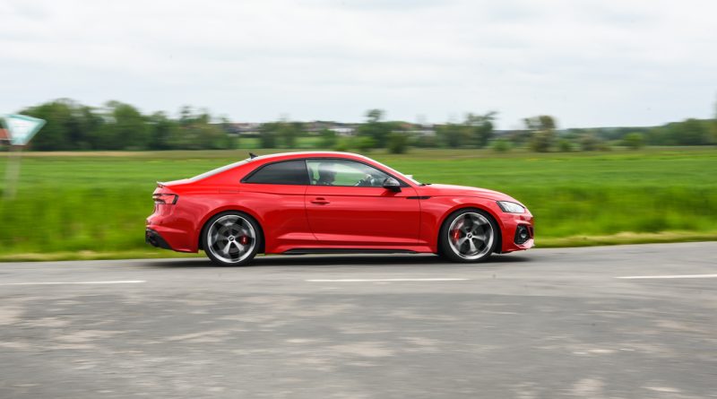 Audi RS 5 Competition Plus Paket 2023 im Fahrbericht und Test Preis Leistung Fahrdynamik mit Benjamin Brodbeck 1 800x445 - Audi RS5 mit Competition Plus Paket (2023) im Fahrbericht: Nicht ganz ohne Kompromisse