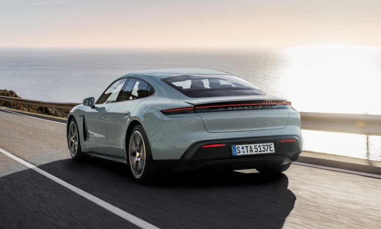 Porsche Taycan Facelift 2024 In 24 Sekunden auf 100 Km h Turbo S Auslieferungen ab April 2024 Preise Daten Neuerungen AUTOmativ.de News 4 750x450 - Porsche Taycan Facelift: In 2,4 Sekunden auf 100 (Turbo S), Auslieferungen ab April 2024