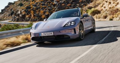 Porsche Taycan Facelift 2024 In 24 Sekunden auf 100 Km h Turbo S Auslieferungen ab April 2024 Preise Daten Neuerungen AUTOmativ.de News 5 390x205 - Porsche Taycan Facelift: In 2,4 Sekunden auf 100 (Turbo S), Auslieferungen ab April 2024