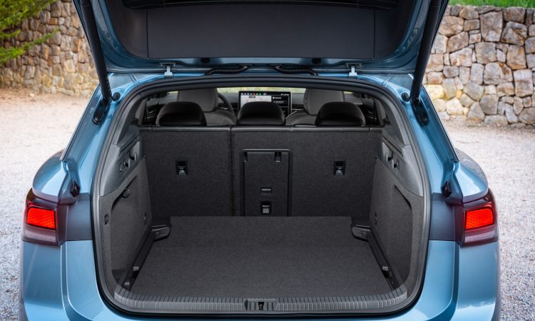 VW ID.7 Tourer Kombi rein elektrisch die E Alternative zum VW Passat AUTOmativ.de 17 750x450 - VW ID.7 Tourer: Kombi rein elektrisch - die E-Alternative zum VW Passat
