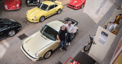 Besuch bei SWS Sport Wagen Service im Saarland Porsche 911 3.2 Carrera 1968 in Hellgelb Perl AUTOmativ.de 8 390x205 - Wiedersehen nach 38 Jahren: One-off-Dienstwagen '86er 911 Carrera 3,2 in "Hellgelb-Perlglanz"