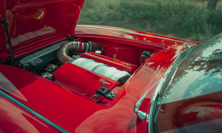 Corvette C1 Restomod von PogeaClassics: 425 PS, TÜV-konform und voll alltagstauglich Corvette C1 mit LS3 V8 Restomod von POGEAclassics POGEA Racing AUTOmativ.de News 22 750x450 - Corvette C1 Restomod von PogeaClassics: 425 PS, TÜV-konform und voll alltagstauglich