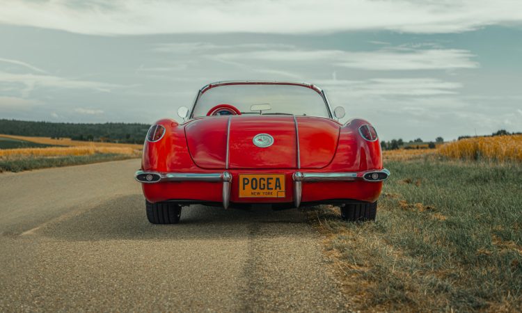 Corvette C1 Restomod von PogeaClassics: 425 PS, TÜV-konform und voll alltagstauglich Corvette C1 mit LS3 V8 Restomod von POGEAclassics POGEA Racing AUTOmativ.de News 6 750x450 - Corvette C1 Restomod von PogeaClassics: 425 PS, TÜV-konform und voll alltagstauglich