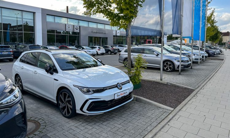 Gebrauchtwagenkauf Gebrauchtwagen Volkswagen Automobile VW Gebrauchte Das WeltAuto VW Haendler VW Niederlassung AUTOmativ.de News 2 750x450 - Kilometerstand manipuliert: Wie Europa beim Gebrauchtwagenbetrug hinterherhinkt