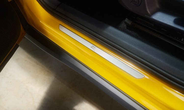 Neuer VW T-Roc (2026): Kompakt-SUV ab 30.845 Euro, kein Diesel, kein Cabriolet - dafür T-Roc R Volkswagen VW T Roc 2026 Zweite Generation VW T Roc VW T Roc 1.5 TSI VW T Roc 2026 ohne Diesel und ohne Cabriolet AUTOmativ.de News 1 750x450 - Neuer VW T-Roc (2026): Kompakt-SUV ab 30.845 Euro, kein Diesel, kein Cabriolet - dafür T-Roc R