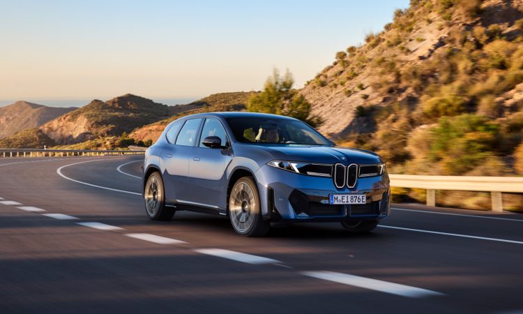 BMW iX3 2026 Neue Klasse von BMW 2026 Nachfolger des BMW X3 AUTOmativ.de News 14 750x450 - BMW iX3 50 xDrive (2026): Erstes Serienmodell der Neuen Klasse startet bei knapp 70.000 Euro