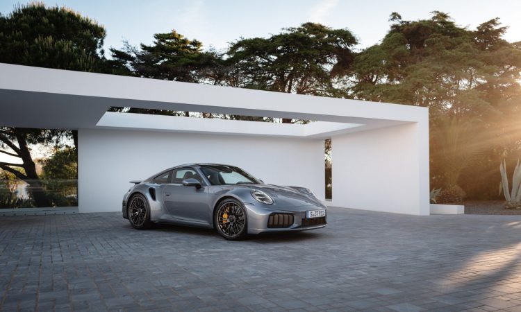 Neuer Porsche 911 Turbo S 992.2 als T Hybrid mit 711 PS ab 271.000 Euro Porsche 911 Turbo Hybrid Porsche AUTOmativ.de News 4 750x450 - Neuer Porsche 911 Turbo S (992.2) als T-Hybrid mit 711 PS ab 271.000 Euro