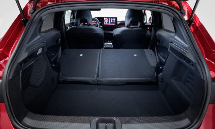 Neuer Renault Clio (2026): Kein Elektroantrieb kostet ab 21.000 Euro Neuer Renault Clio 2026 als Benziner und Hybrid kein Elektroantrieb im neuen Renault Clio Renault Clio mit 35 Jahren Geschicht IAA Muenchen 2025 Premiere Renault Clio AUTOmativ.de News 18 750x450 - Neuer Renault Clio (2026): Kein Elektroantrieb kostet ab 21.000 Euro