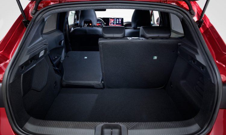 Neuer Renault Clio (2026): Kein Elektroantrieb kostet ab 21.000 Euro Neuer Renault Clio 2026 als Benziner und Hybrid kein Elektroantrieb im neuen Renault Clio Renault Clio mit 35 Jahren Geschicht IAA Muenchen 2025 Premiere Renault Clio AUTOmativ.de News 19 750x450 - Neuer Renault Clio (2026): Kein Elektroantrieb kostet ab 21.000 Euro