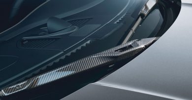 Irre Option: Carbon-Wischerarme für das Porsche 911 Facelift (992.2) von Porsche Exclusive