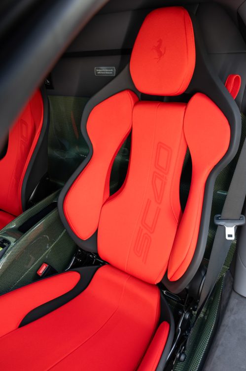 Ferrari SC40 2026 One Off AUTOmativ.de News 21 499x750 - Ferrari SC40: Ferrari zeigt One-Off aus dem Special-Projects-Programm