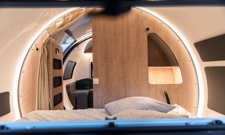 Ausfahrbarer Mini-Wohnwagen! Beauer 3X Wohnwagen mit 12 Quadratmetern ab 30.000 Euro - CMT 2026 Beauer 3X 2026 ausfahrbarer Mini Camper aus Frankreich auf der CMT Messe Stuttgart 2026 Messe fuer Wohnmobile Camping und Touristik AUTOmativ.de News 11 750x450 - Ausfahrbarer Mini-Wohnwagen! Beauer 3X Wohnwagen mit 12 Quadratmetern ab 30.000 Euro - CMT 2026