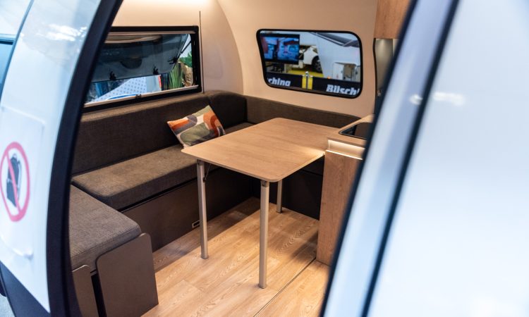 Ausfahrbarer Mini-Wohnwagen! Beauer 3X Wohnwagen mit 12 Quadratmetern ab 30.000 Euro - CMT 2026 Beauer 3X 2026 ausfahrbarer Mini Camper aus Frankreich auf der CMT Messe Stuttgart 2026 Messe fuer Wohnmobile Camping und Touristik AUTOmativ.de News 12 750x450 - Ausfahrbarer Mini-Wohnwagen! Beauer 3X Wohnwagen mit 12 Quadratmetern ab 30.000 Euro - CMT 2026