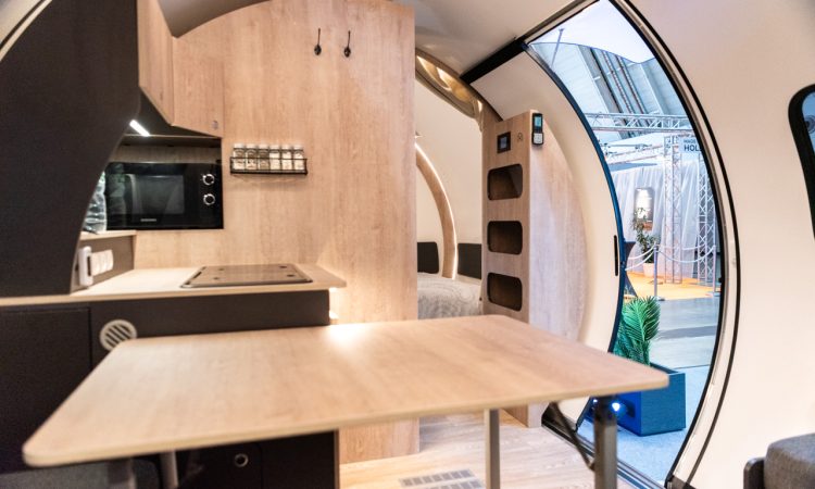 Ausfahrbarer Mini-Wohnwagen! Beauer 3X Wohnwagen mit 12 Quadratmetern ab 30.000 Euro - CMT 2026 Beauer 3X 2026 ausfahrbarer Mini Camper aus Frankreich auf der CMT Messe Stuttgart 2026 Messe fuer Wohnmobile Camping und Touristik AUTOmativ.de News 14 750x450 - Ausfahrbarer Mini-Wohnwagen! Beauer 3X Wohnwagen mit 12 Quadratmetern ab 30.000 Euro - CMT 2026