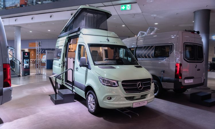 Bürstner Habiton HM 6.0 (2026): Kompakter Premium-Campervan startet bei rund 73.000 Euro - CMT 2026 Buerstner Habiton HM 6.0 Wohnmobil 2026 auf der CMT Messe Stuttgart 2026 Buerstner Habiton HM 6.0 Buerstner Wohnmobile Buerstner Wohnmobil 2026 11 750x450 - Bürstner Habiton HM 6.0 (2026): Kompakter Premium-Campervan startet bei rund 73.000 Euro - CMT 2026